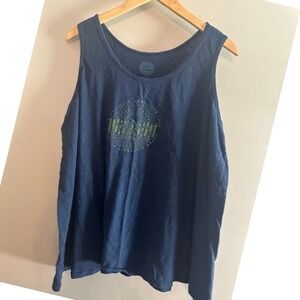 Women's Life is Good tank size: XL‎